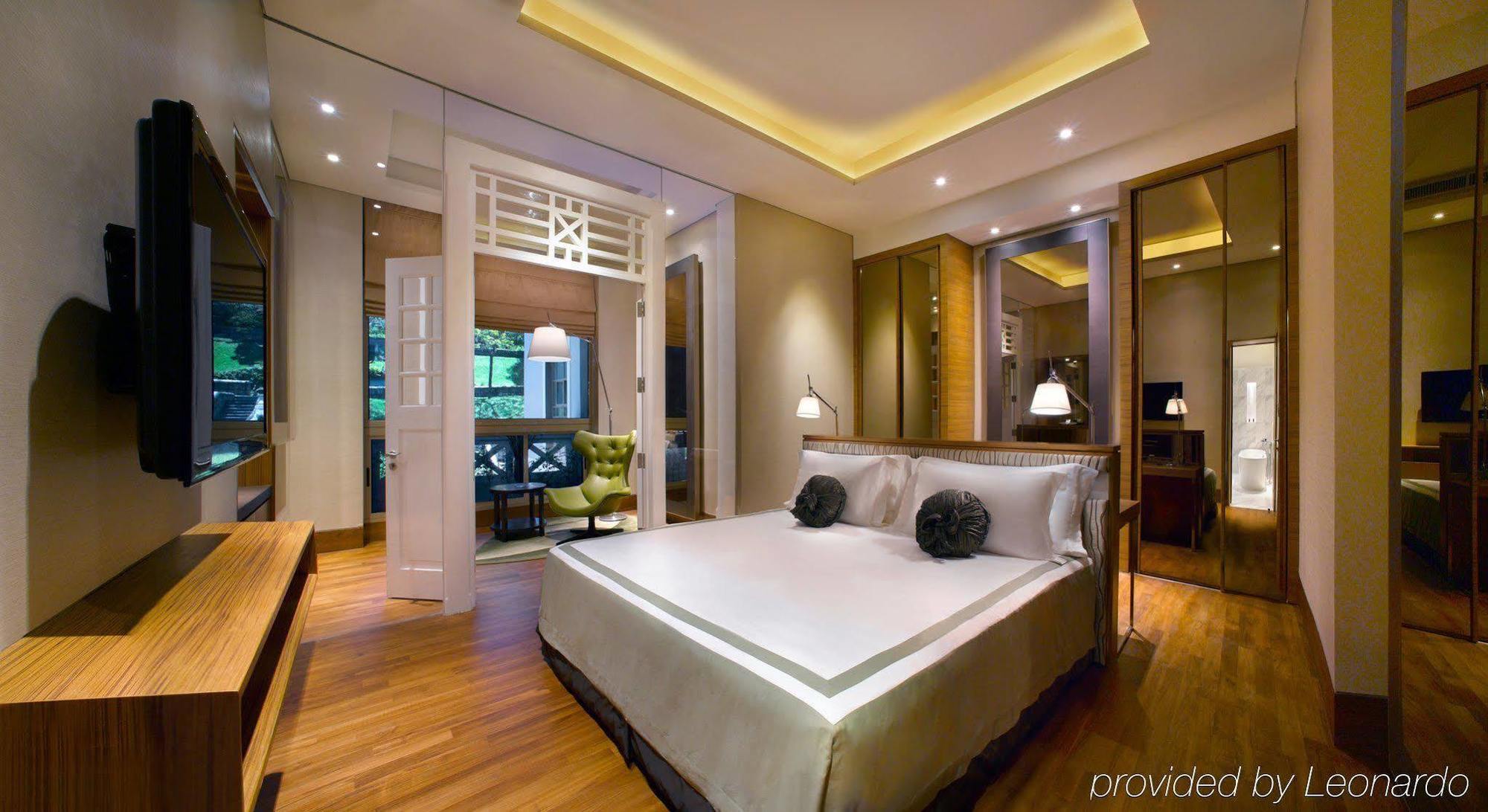 Canning Hotel 5*