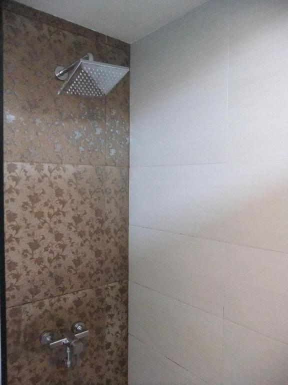 Santa Grand Little India Hotel