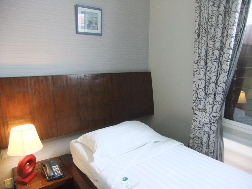 Santa Grand Little India 3*