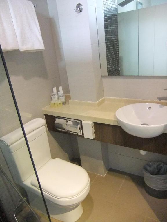 Santa Grand Little India Hotel