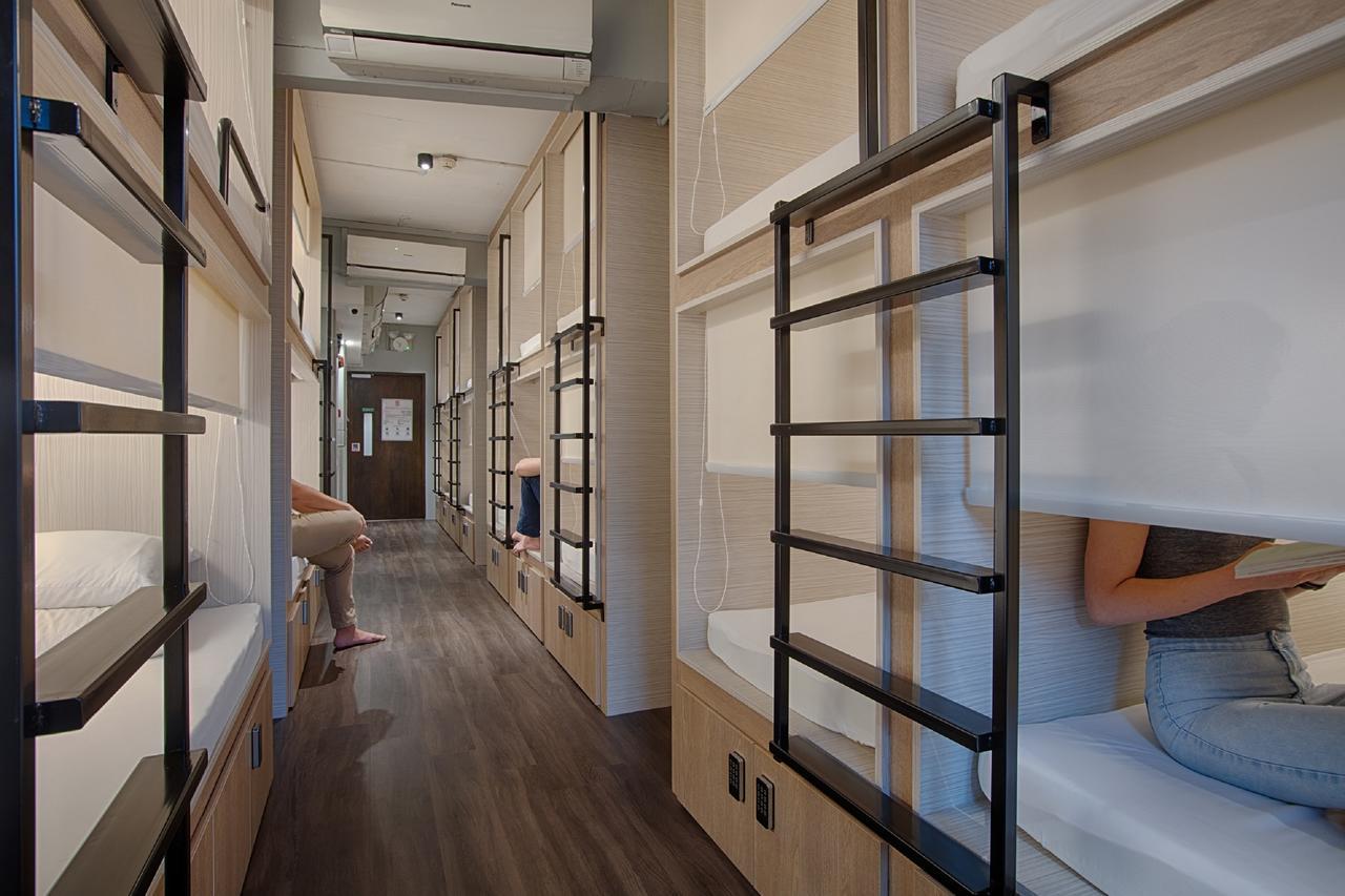 Quarters Capsule Capsulehotel Singapore