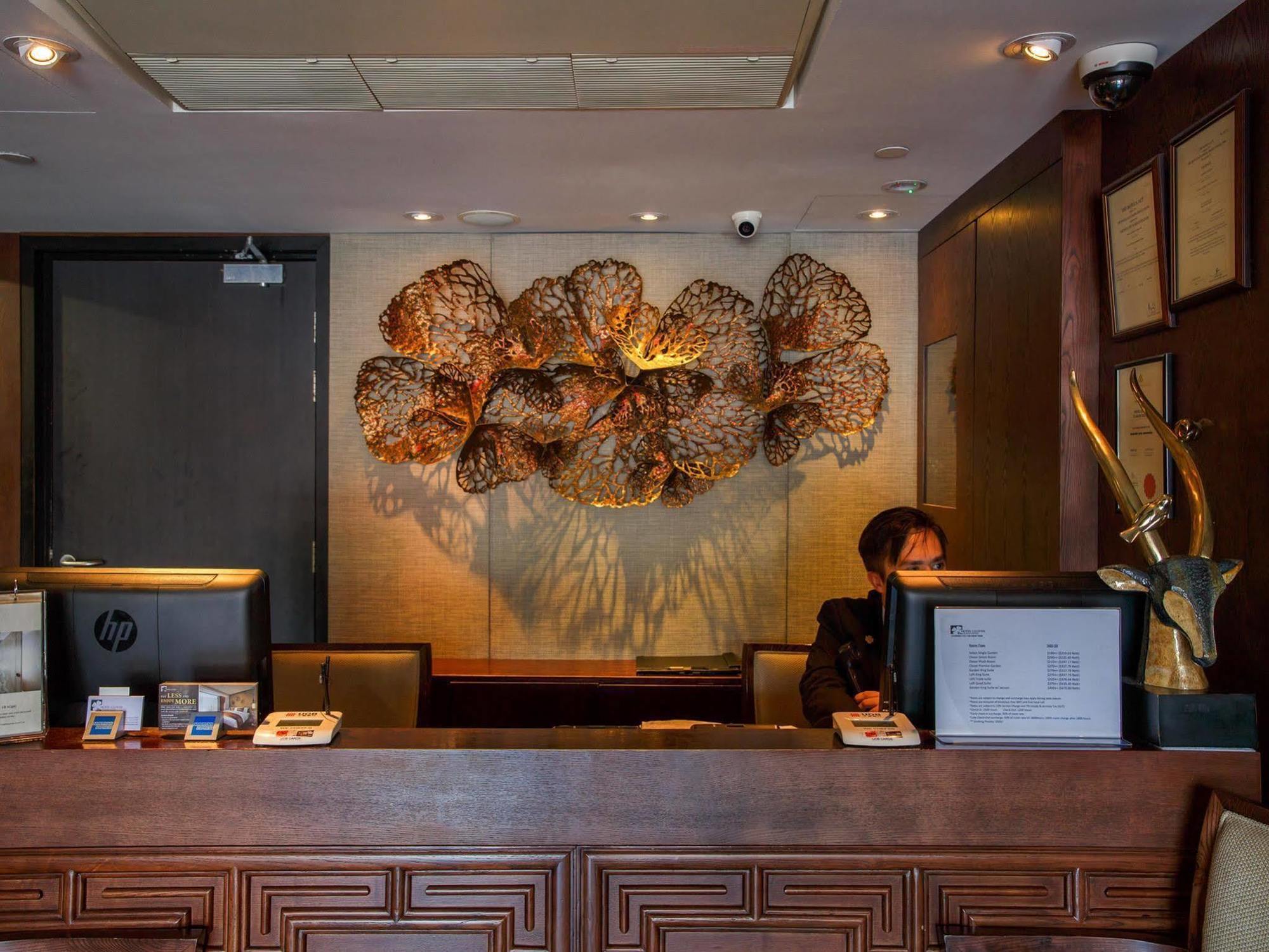 Hotel Clover 33 Jalan Sultan 4*