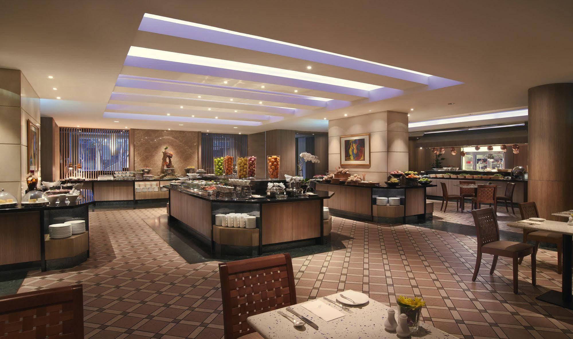 Carlton Hotel 5*