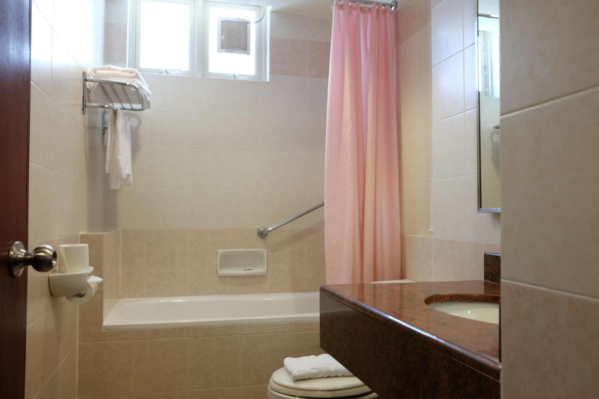 Bencoolen Hotel