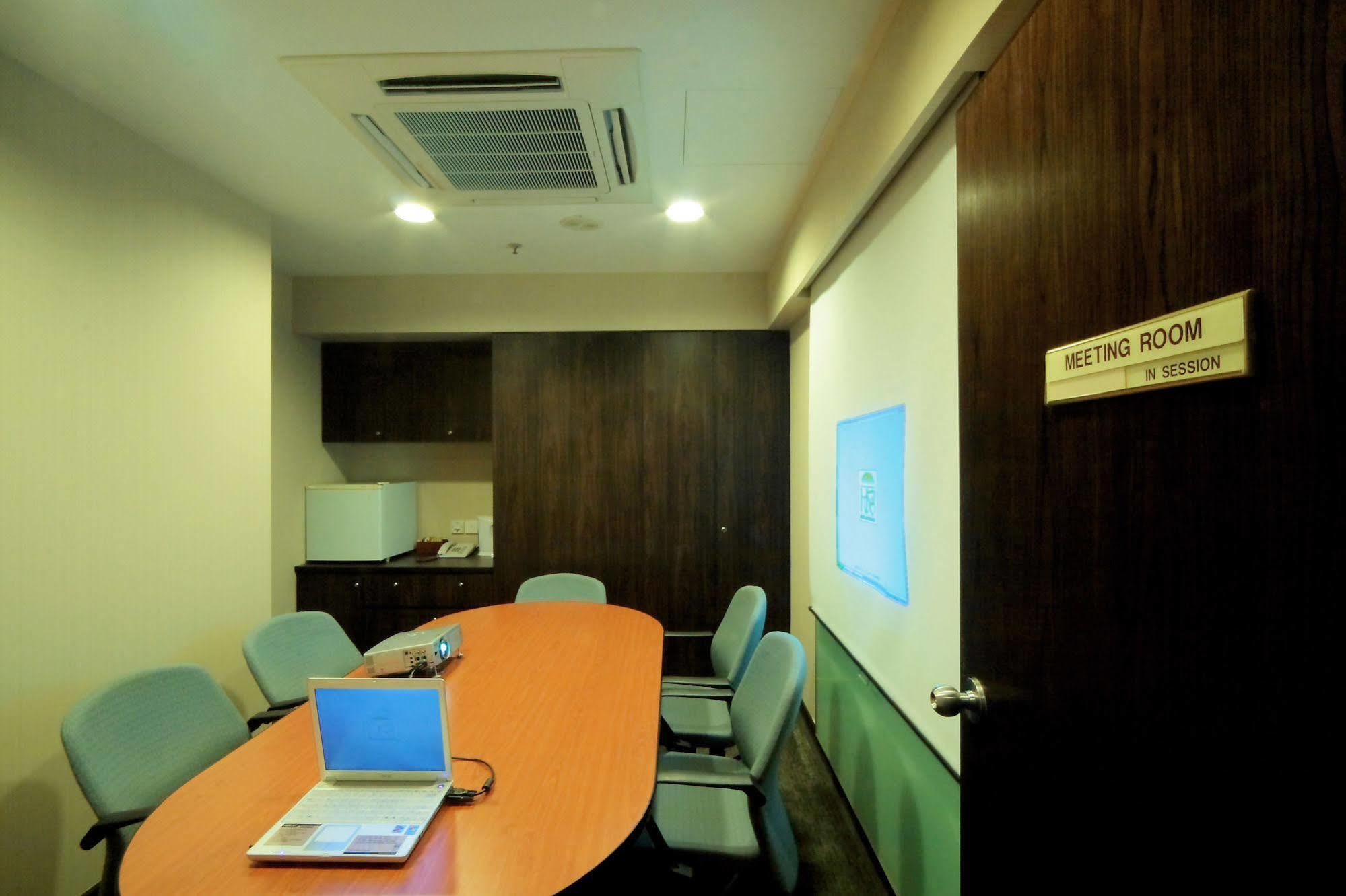 Bencoolen Hotel 3*