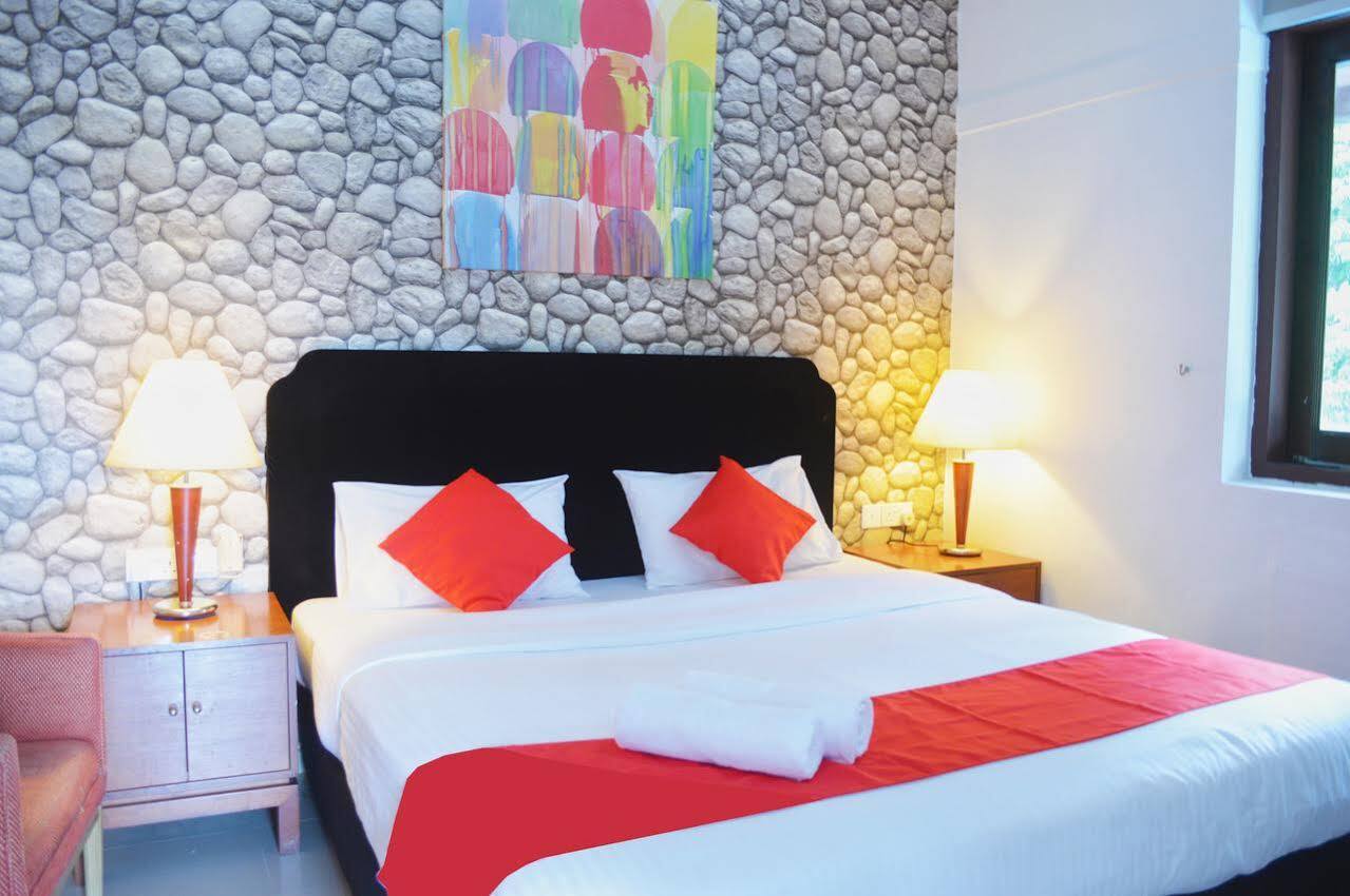 Hotel Oyo 104 Pegasus Singapore