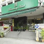 L Hotel At Broadway