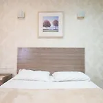 Mountbatten Hotel
