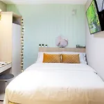 Coliwoo Hotel Gayworld - Coliving