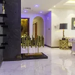 Luxury 3Bd Apt St