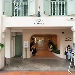 Code Hostel At Kampong Glam