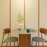 Weave Suites - Hillside
