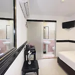 Reddoorz Hotel Near Marine Parade Central