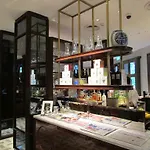 The Club
