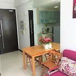 Condo Apartmt With Pool/Gym-Minwalk To 3 Mrt