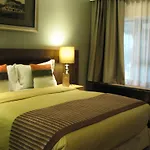 The Residence At Singapore Recreation Club