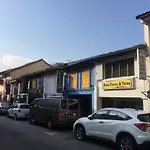 Checkers Backpackers