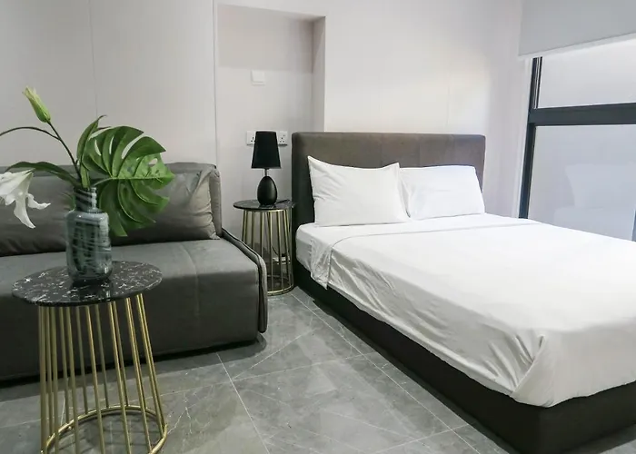 ReCharge Cozy Room Suite