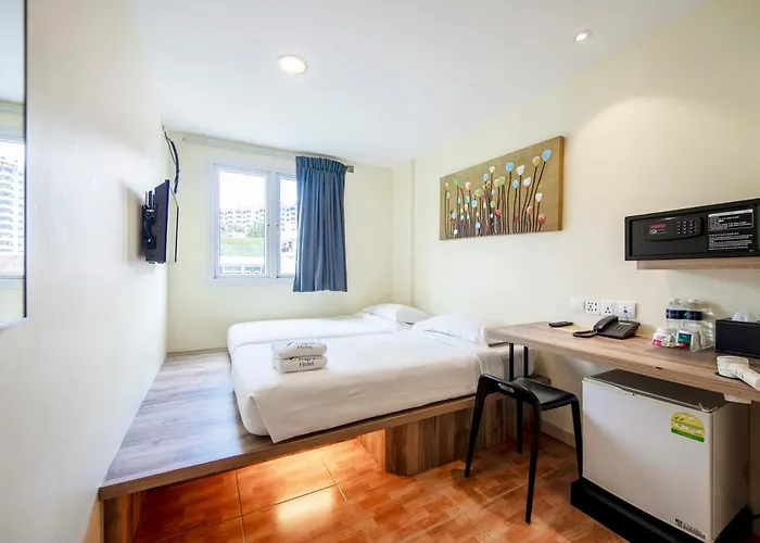 Fragrance Hotel - Balestier (SG Clean)