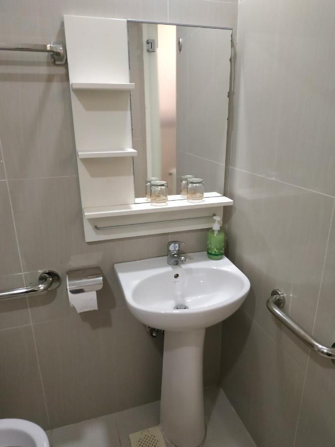 Jayleen 1918 Hotel Singapore