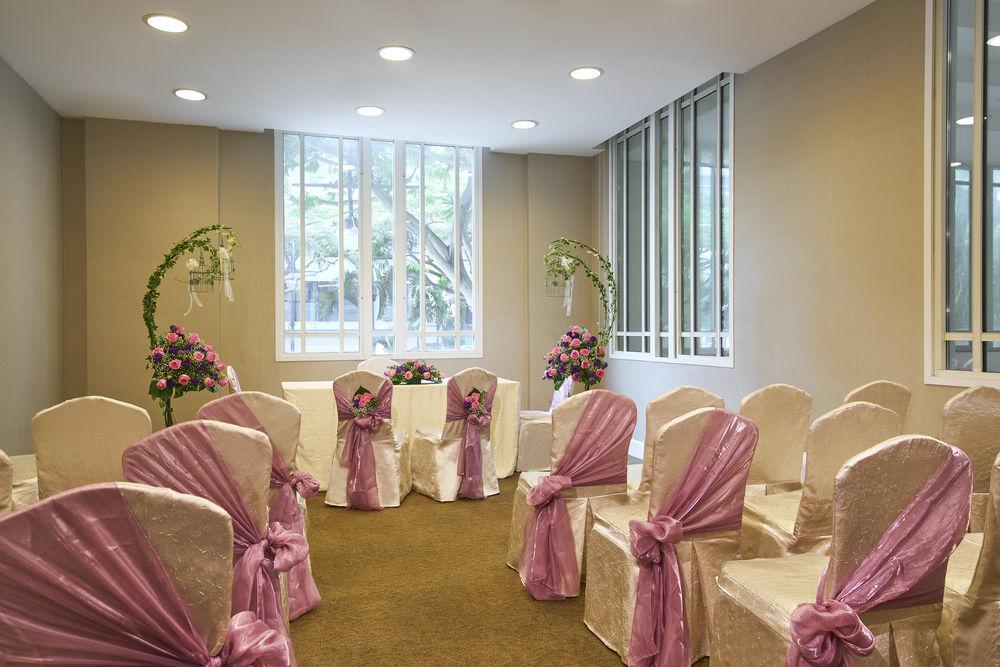 Rendezvous By Far East Hospitality 4*