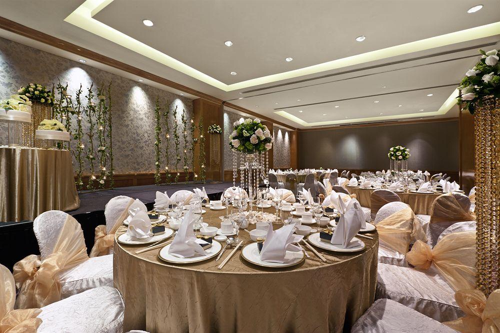Sheraton Towers Hotel 5*