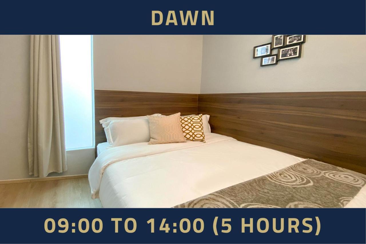 St Signature Bugis Beach, Dayuse, 5 Hours, 9am-2pm Hotel Singapore