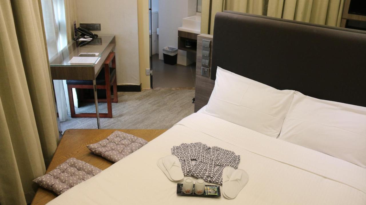 Hotel Aqueen Kitchener 3*