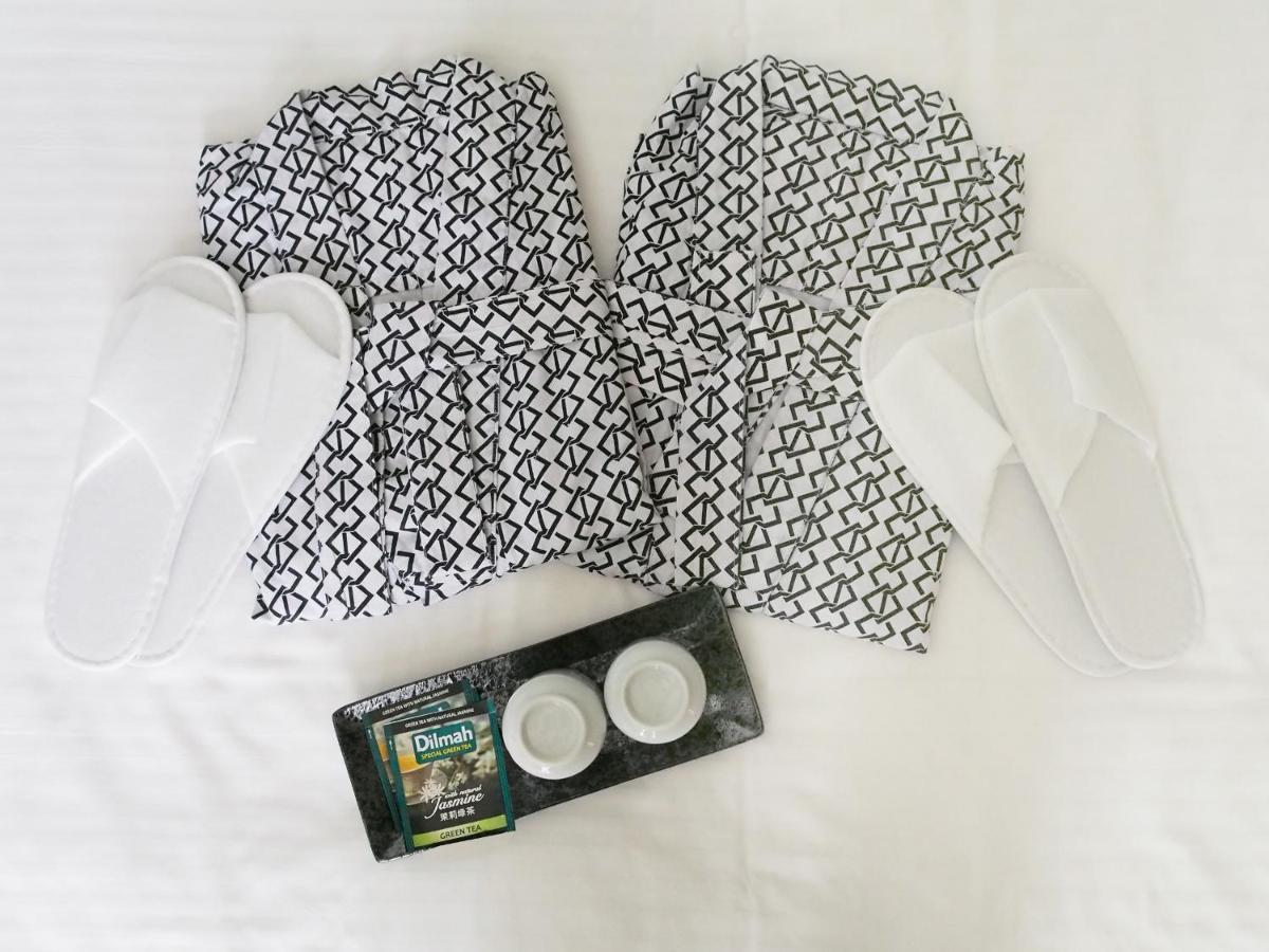 Aqueen Kitchener Hotel 3*