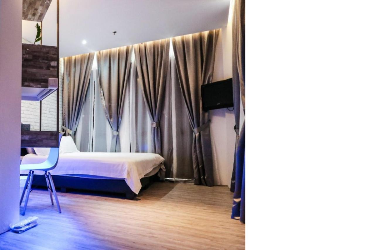 Calmo Chinatown Hotel