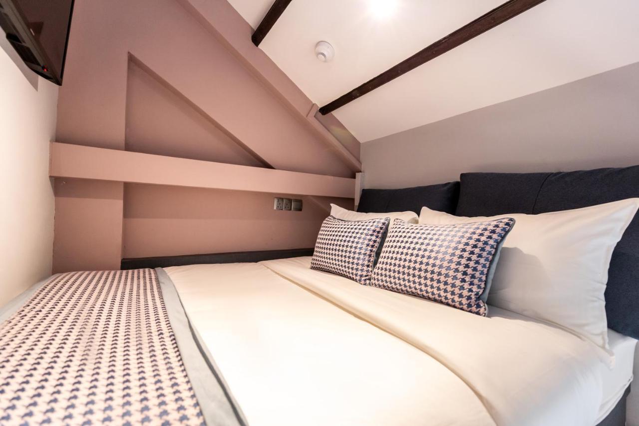 Aparthotel Heritage Collection On Arab - Mobile App Check-in Singapore