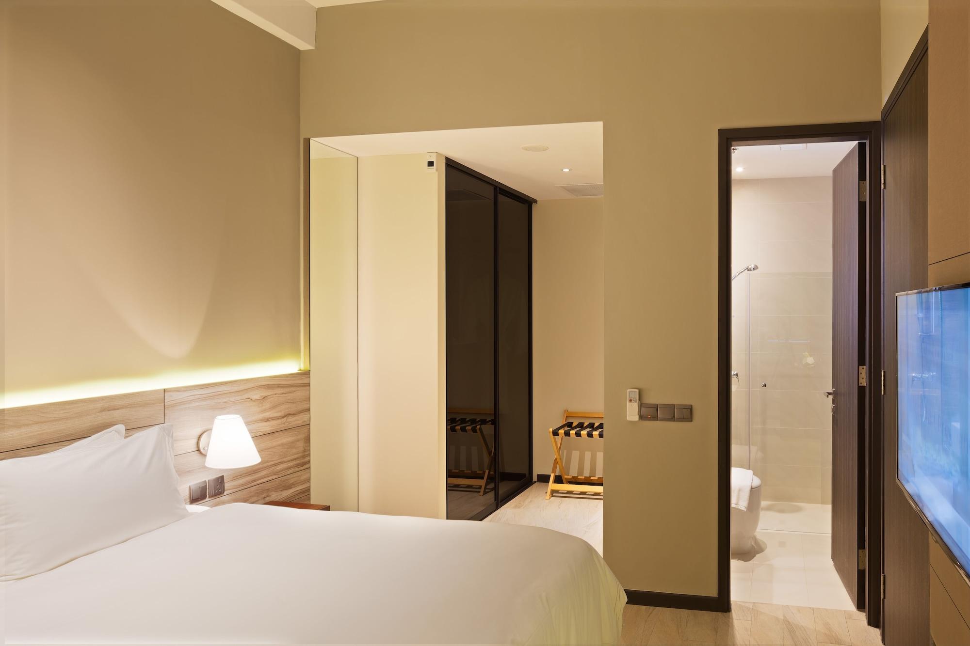 Louis Kienne - Havelock Aparthotel Singapore