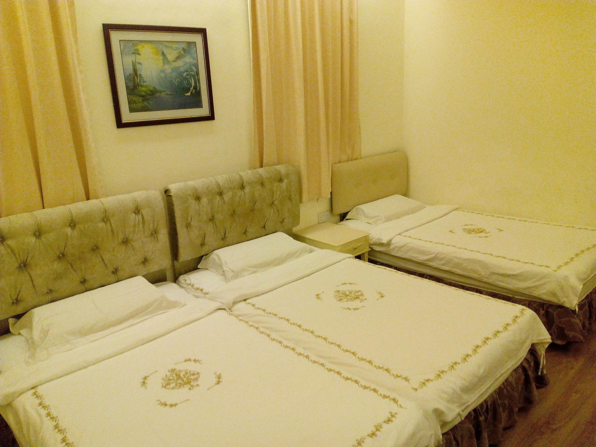 Jayleen 1918 Hotel Singapore