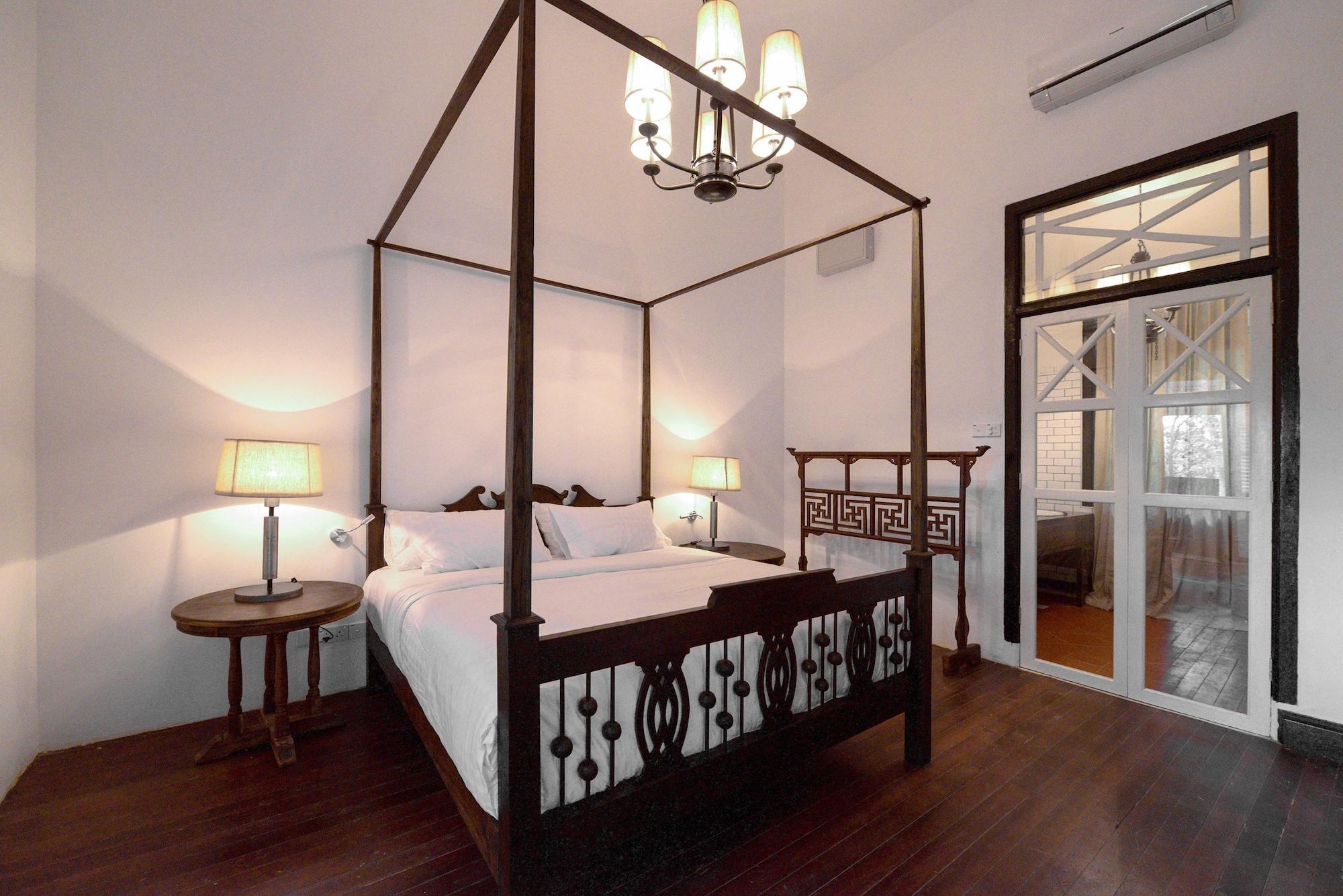 Labrador (adults Only) 5* Singapore