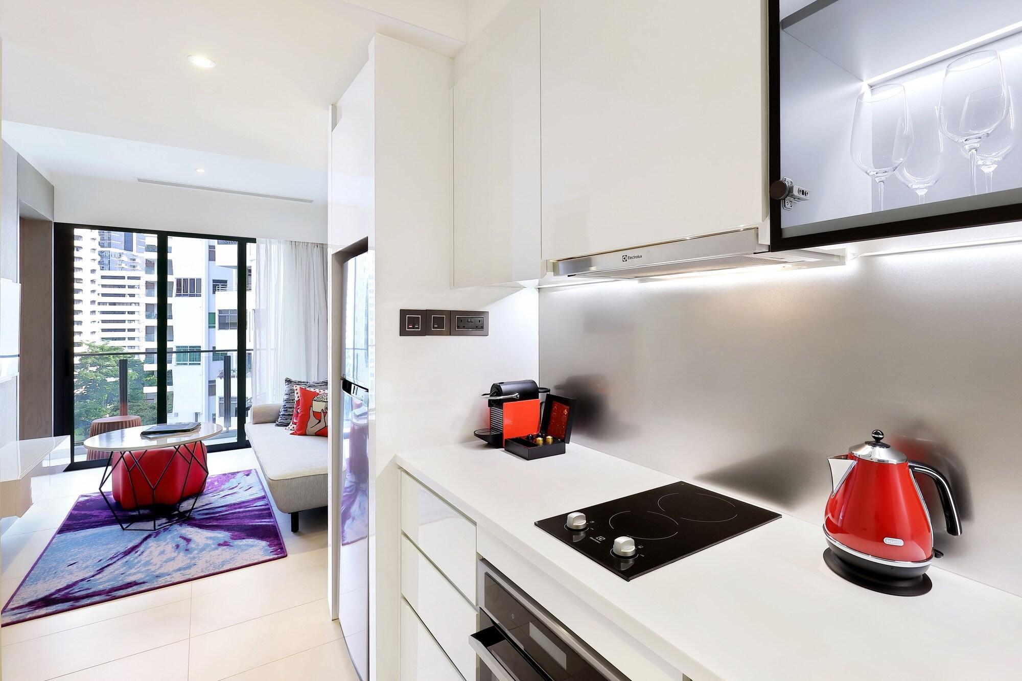 Oakwood Aparthotel 5*