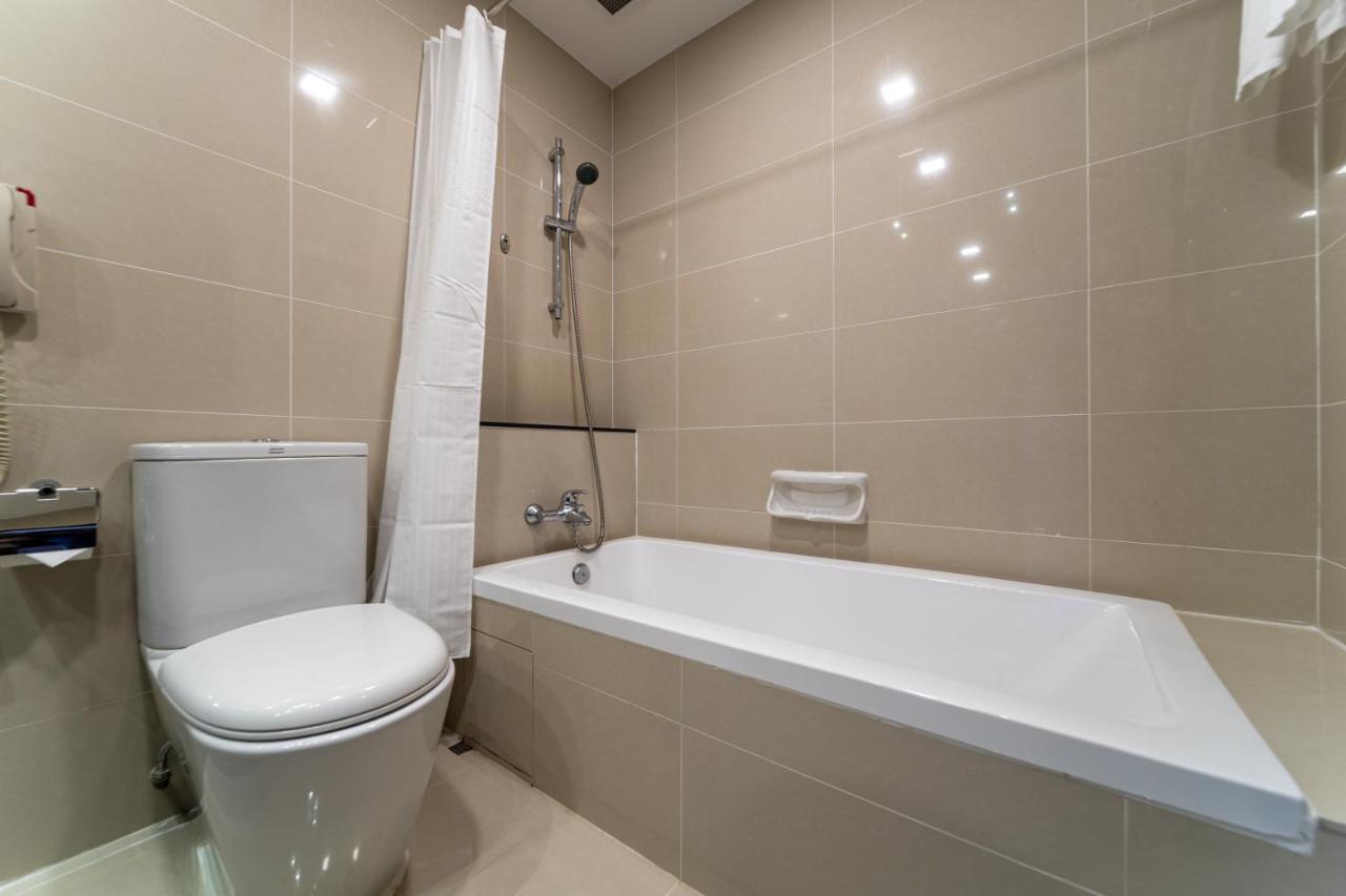 Royal Queens Hotel 4*