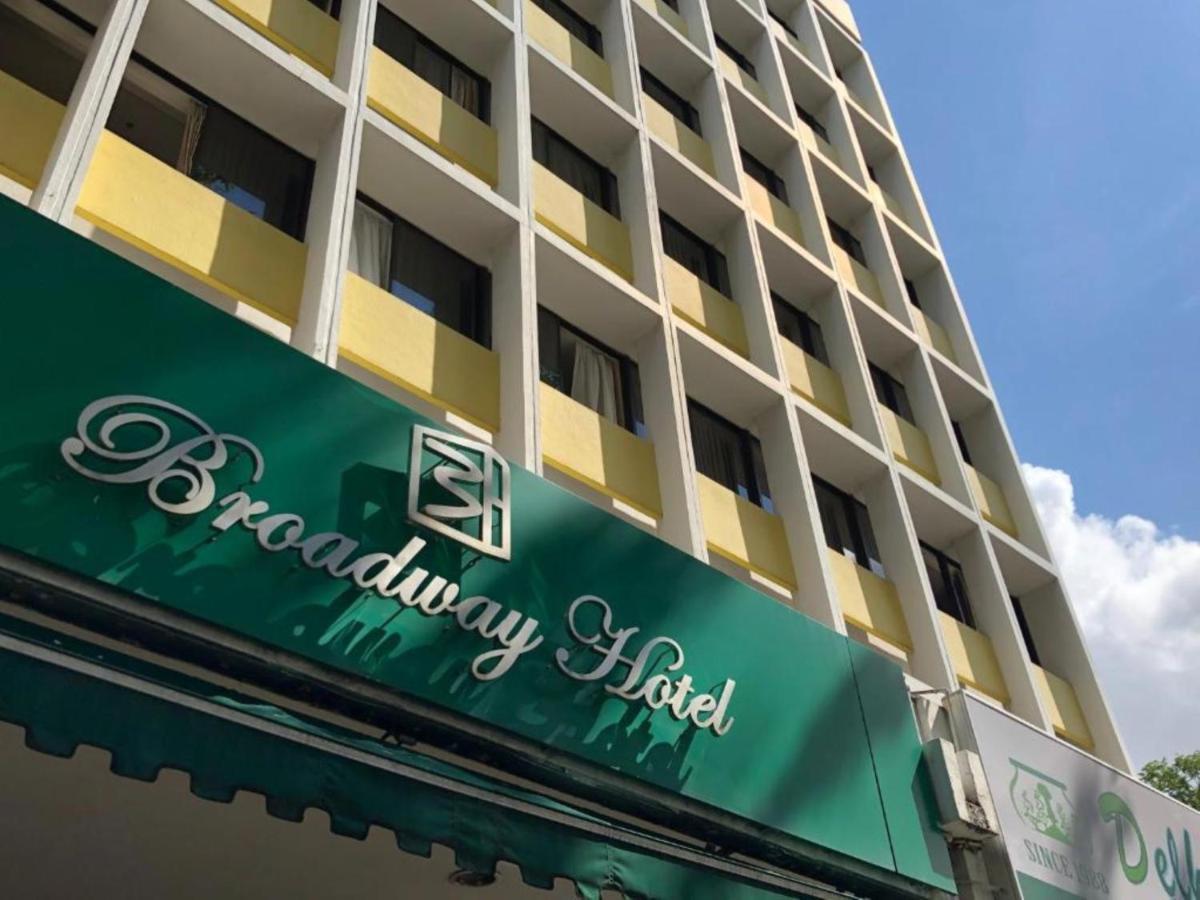 L At Broadway Hotel Singapore