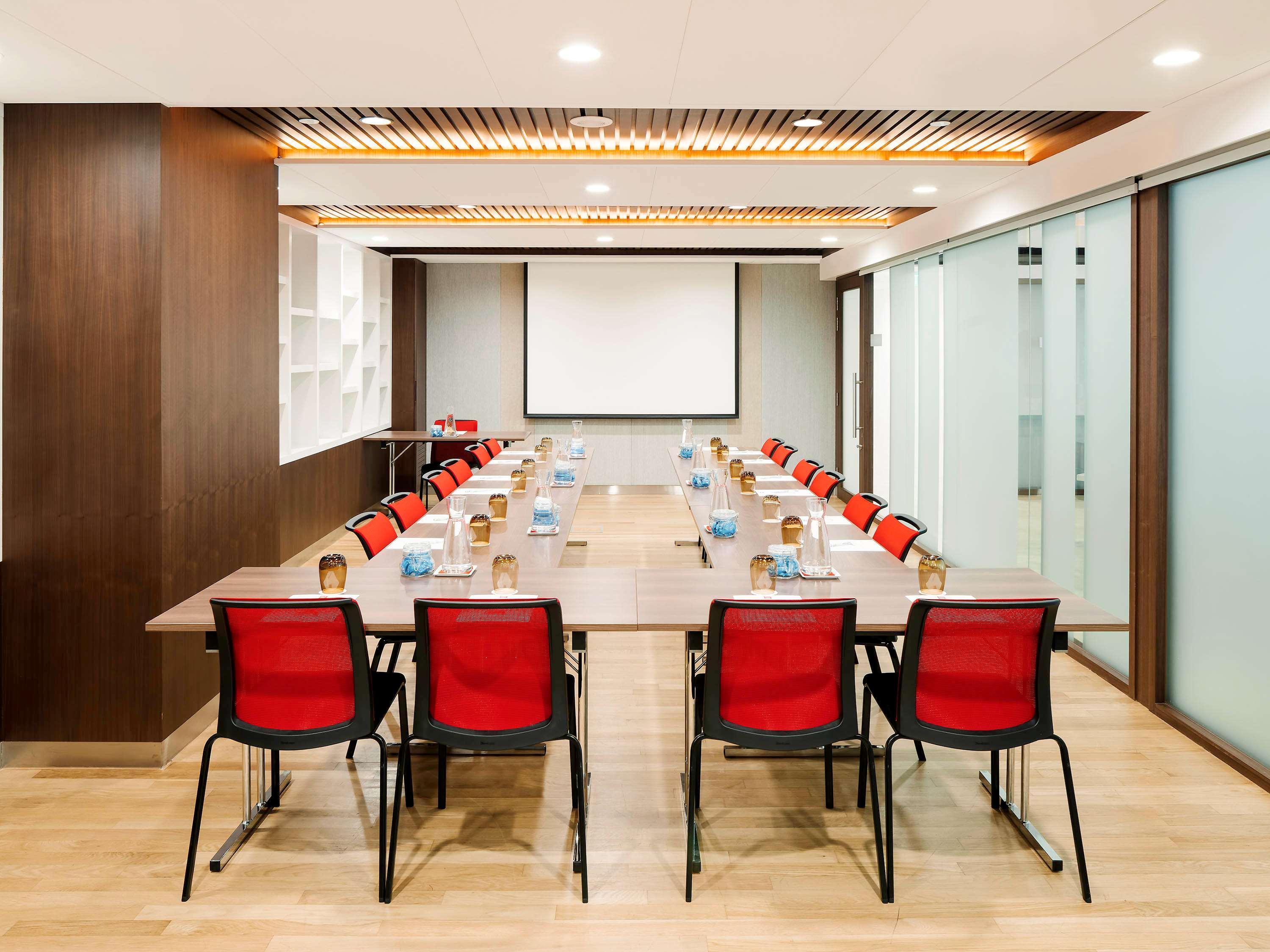 Ibis On Bencoolen - Newly Renovated 4* Singapore