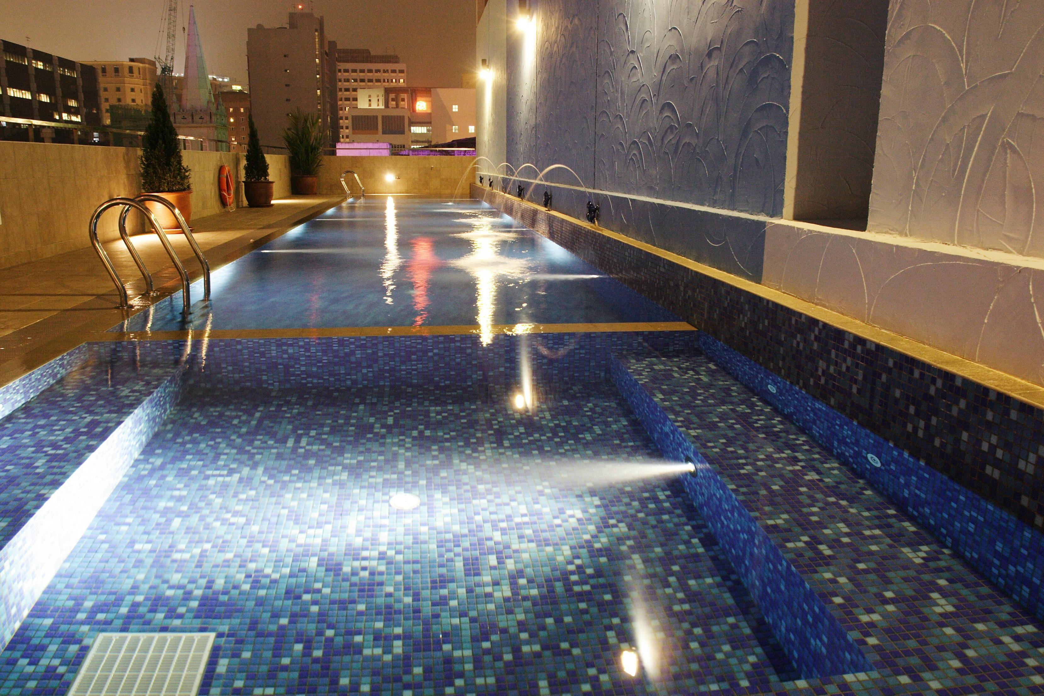 Royal Queens Hotel Singapore