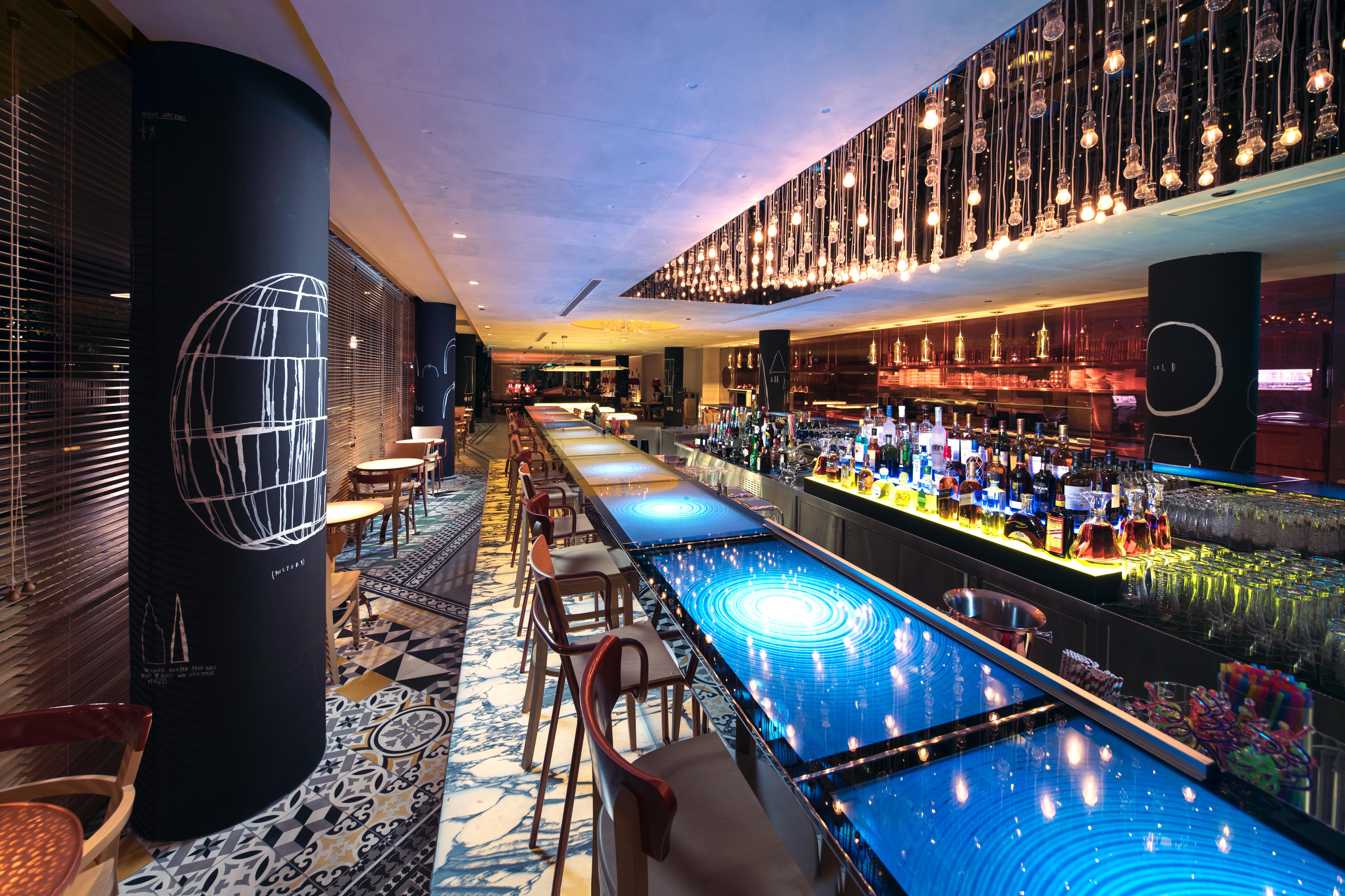 M Social 4* Singapore