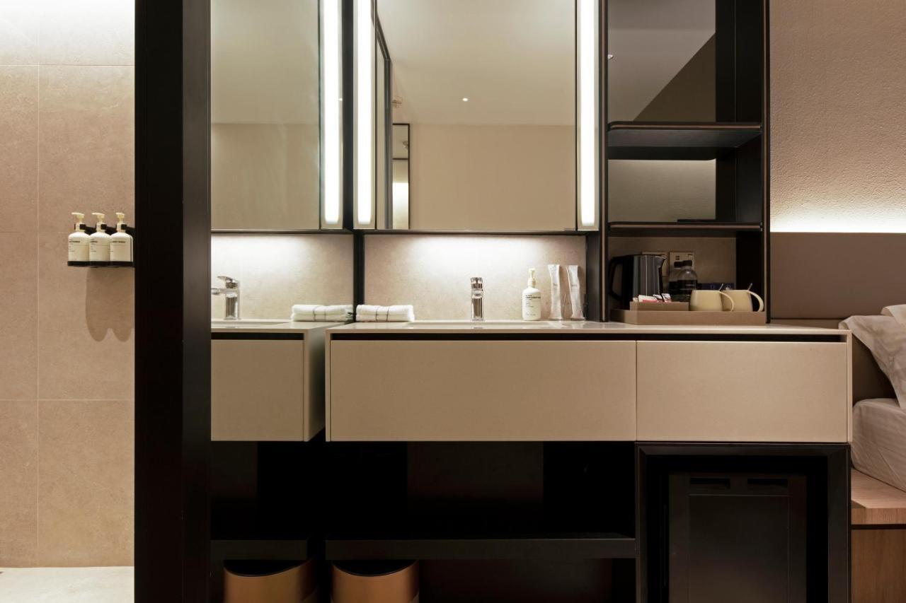 Hotel Porcelain By Jl Singapore