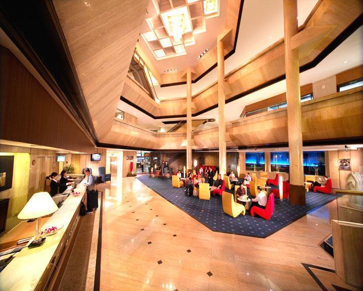 Furama Centre 4*