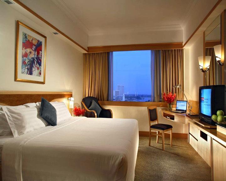 Furama Centre Hotel 4*