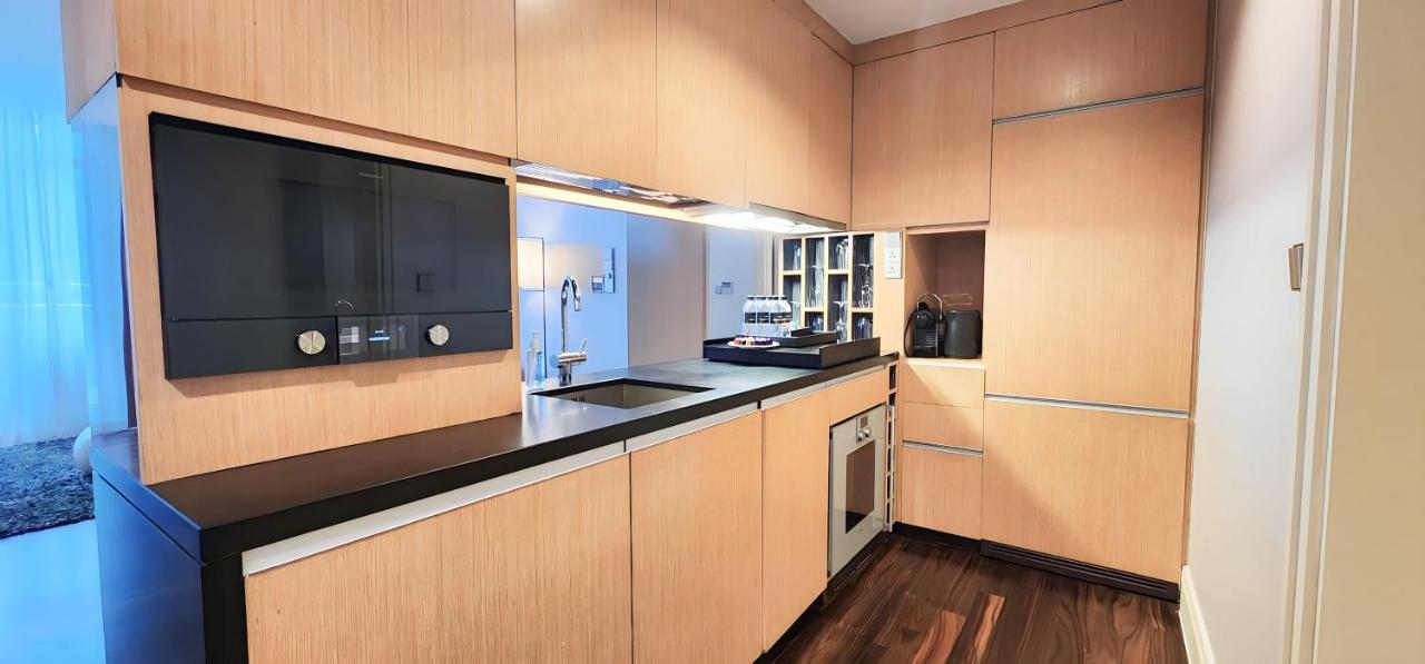 Ascott Raffles Place Hotel 5*