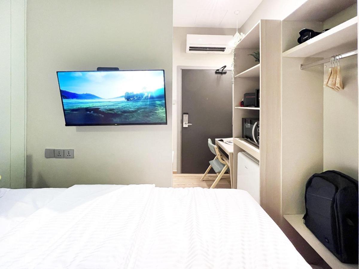 Coliwoo Gayworld - Coliving Hotel 3*