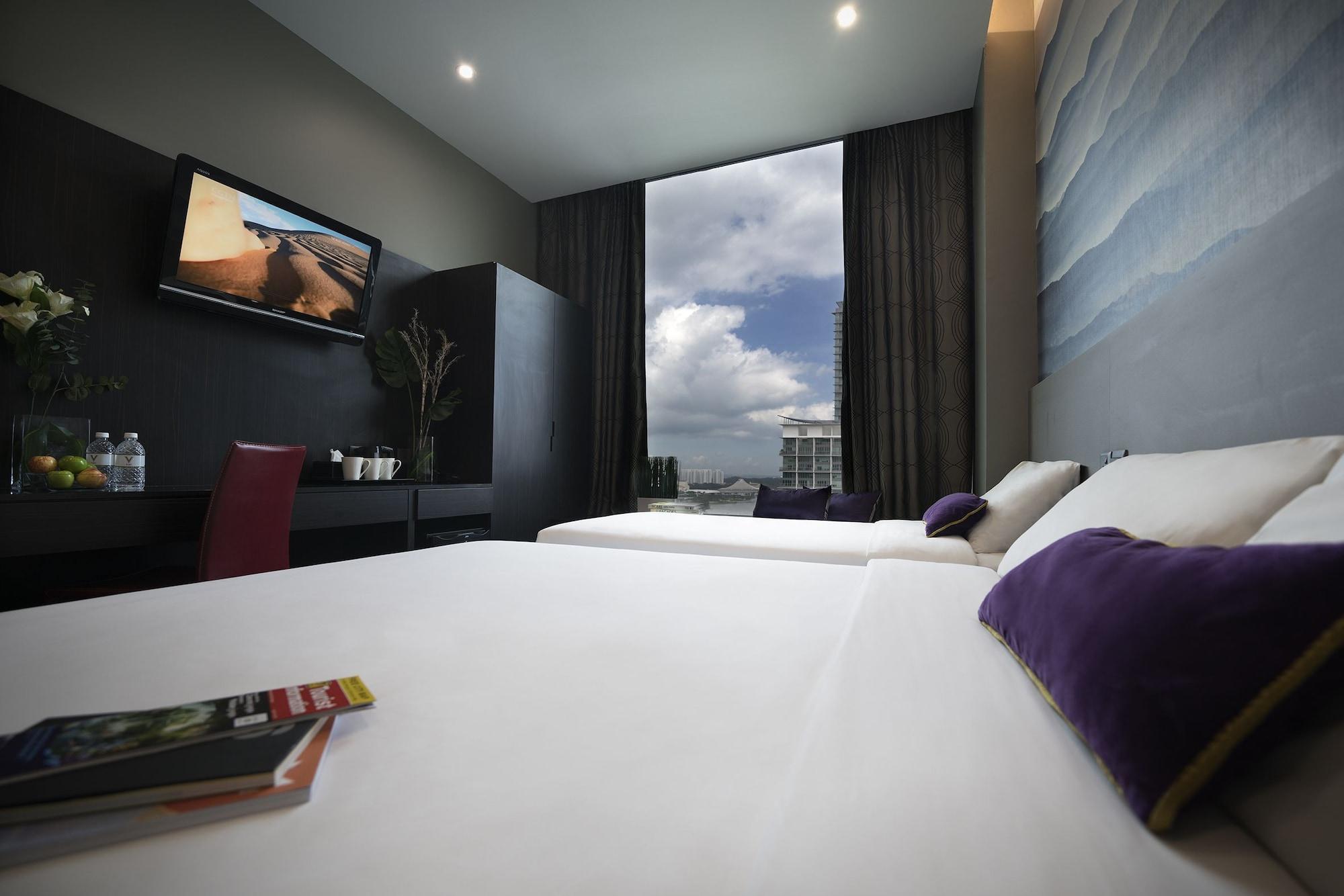 V Lavender Hotel