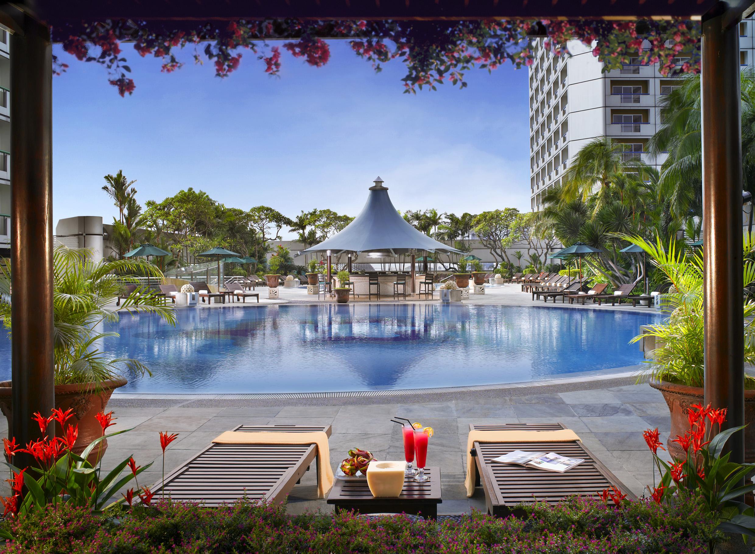 Swissotel The Stamford 5*