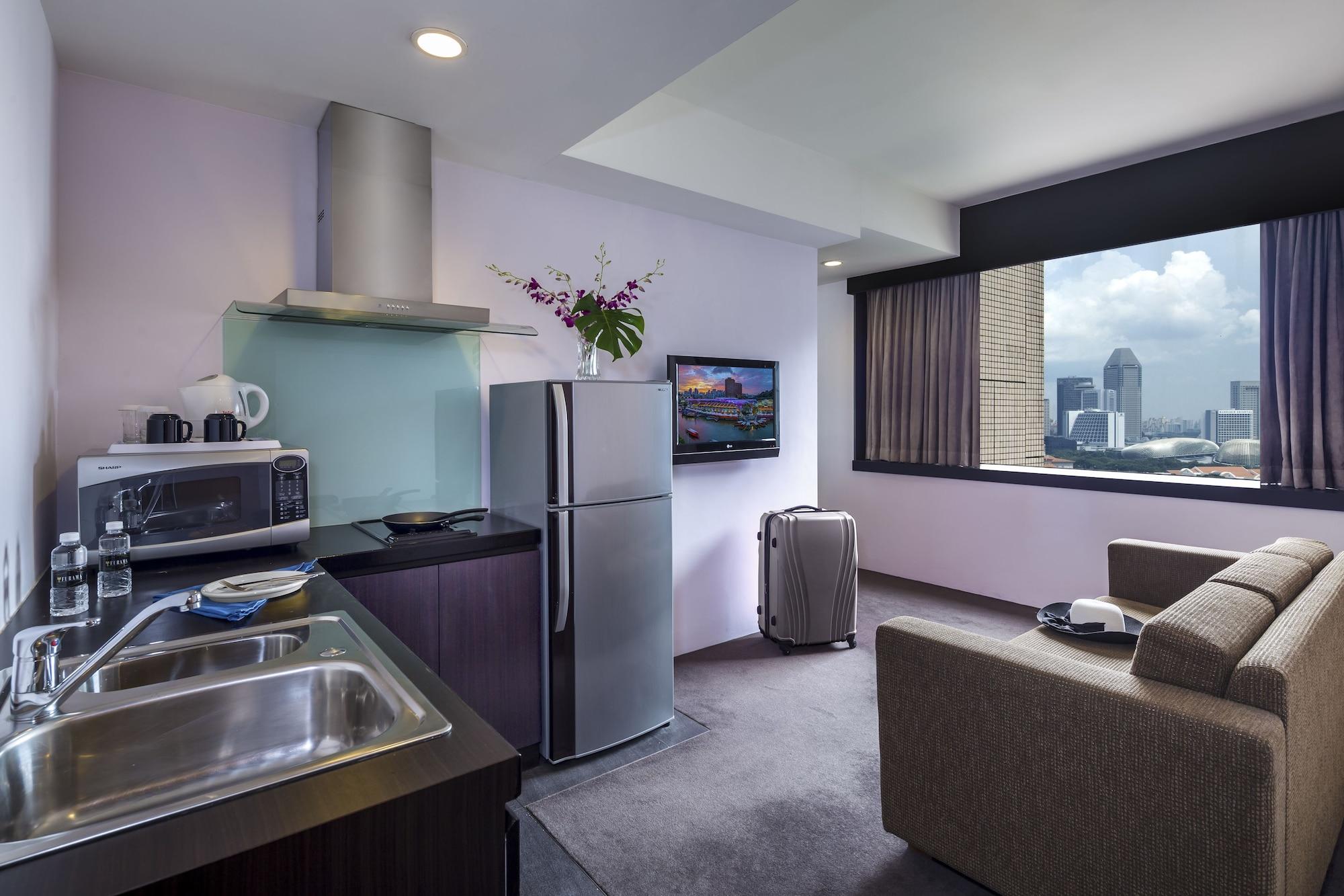 Hotel Furama Centre 4*
