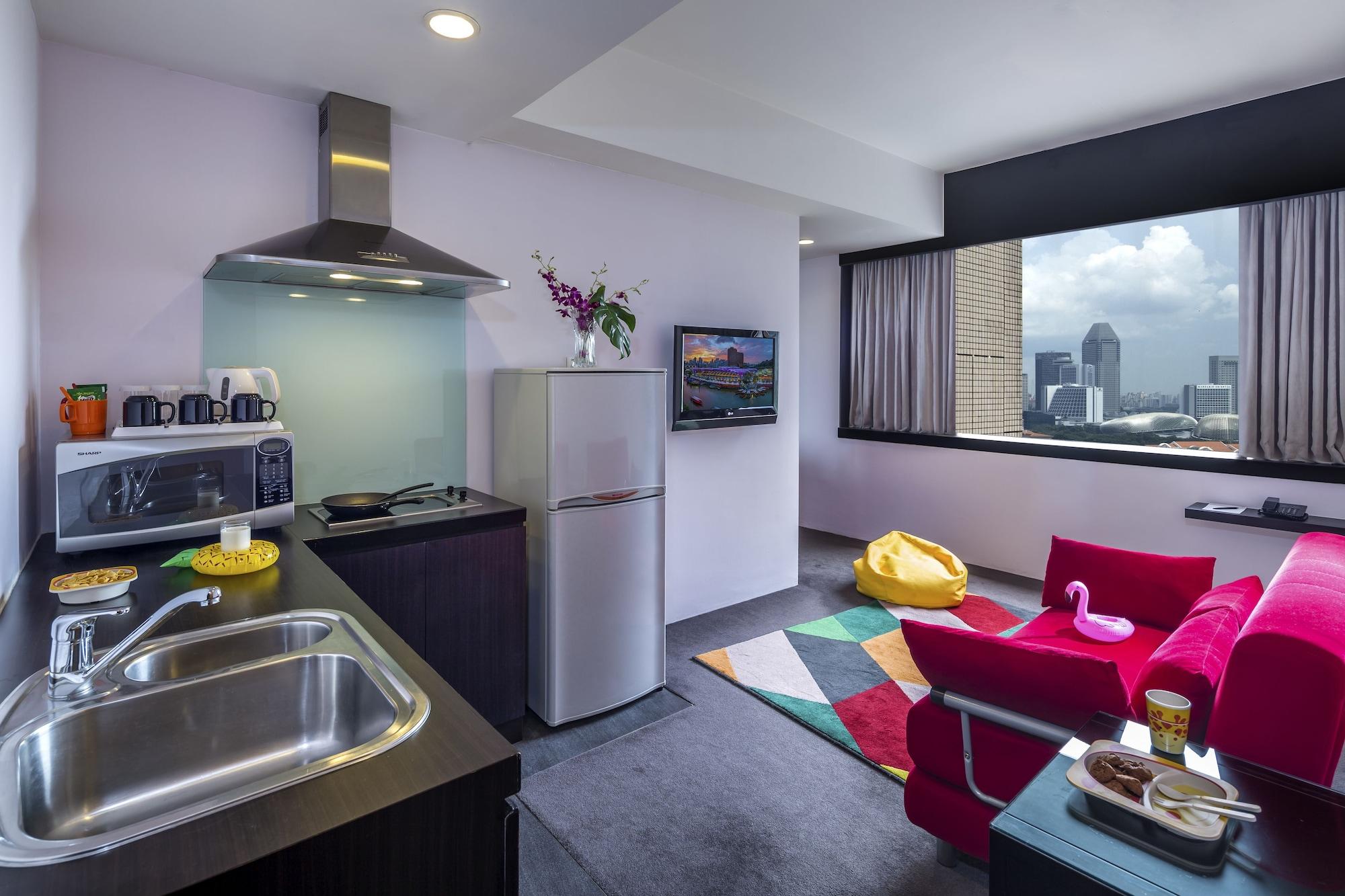 Furama Centre 4*