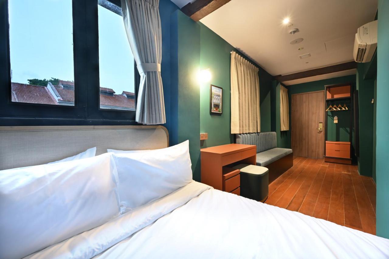 Dream Chaser Boutique Capsule Capsulehotel Singapore